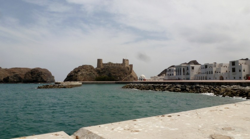 Ft. Al-Jalali to the right of theRoyal Palace