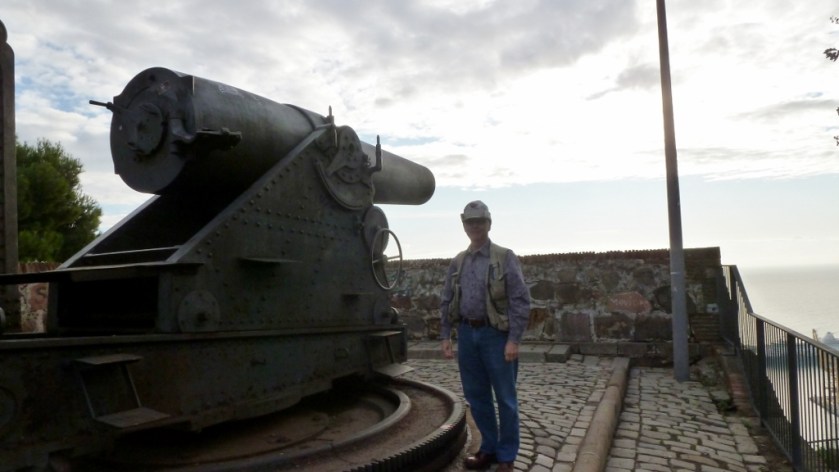 Rog at a cannon on Montjuic
