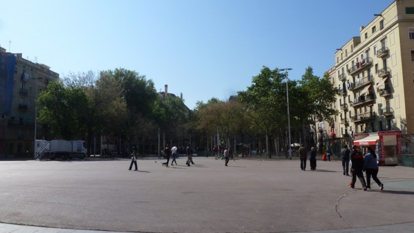 The plaza at Mercato Barceloneta