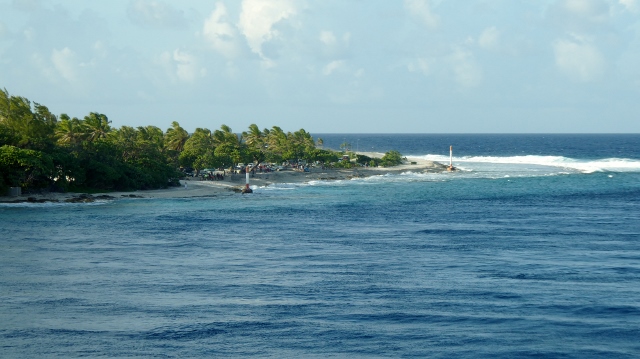 Transiting the Tiputa Cut.