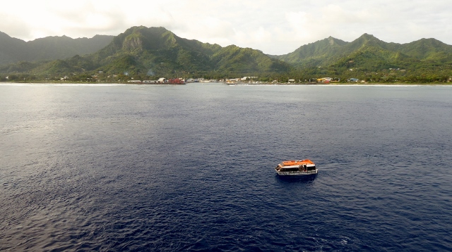 Tendering into port.