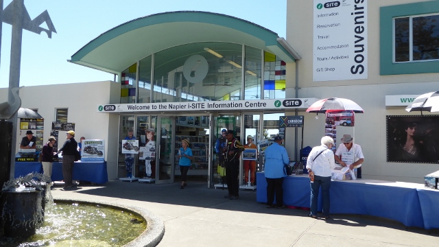 A 5 minute drive took us to the information center.