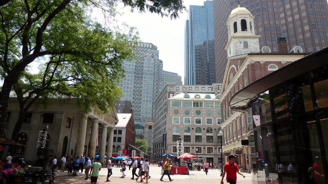 Faneuil Hall on the right; Quincy Market on the left.