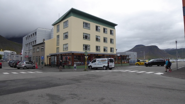 Cute cafe across the street from the mall.  We stopped for beer and wine!