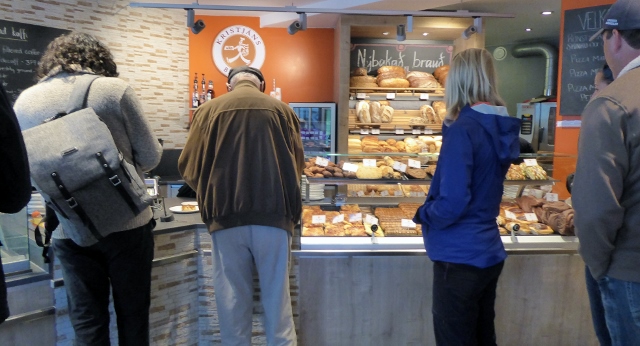 The sweets were very nice!  That explains the long line.