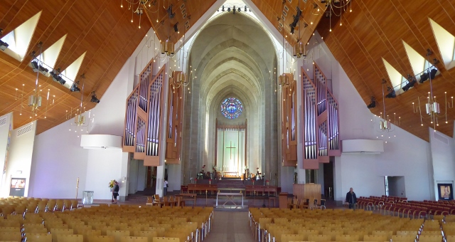 The magnificent altar of Holy Trinity Cathedral..