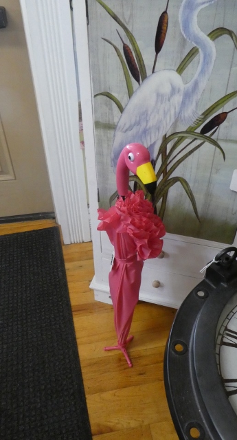 This cute umbella almost came home with us!!!  So very, very Florida!