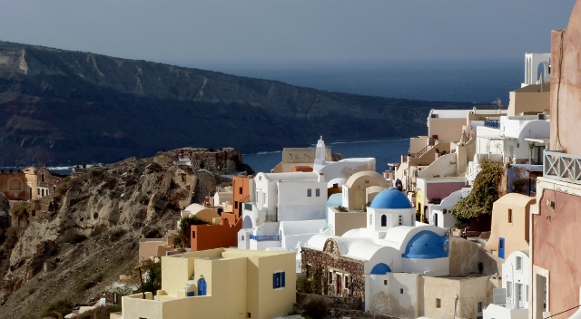 Another gorgeous view of Oia.